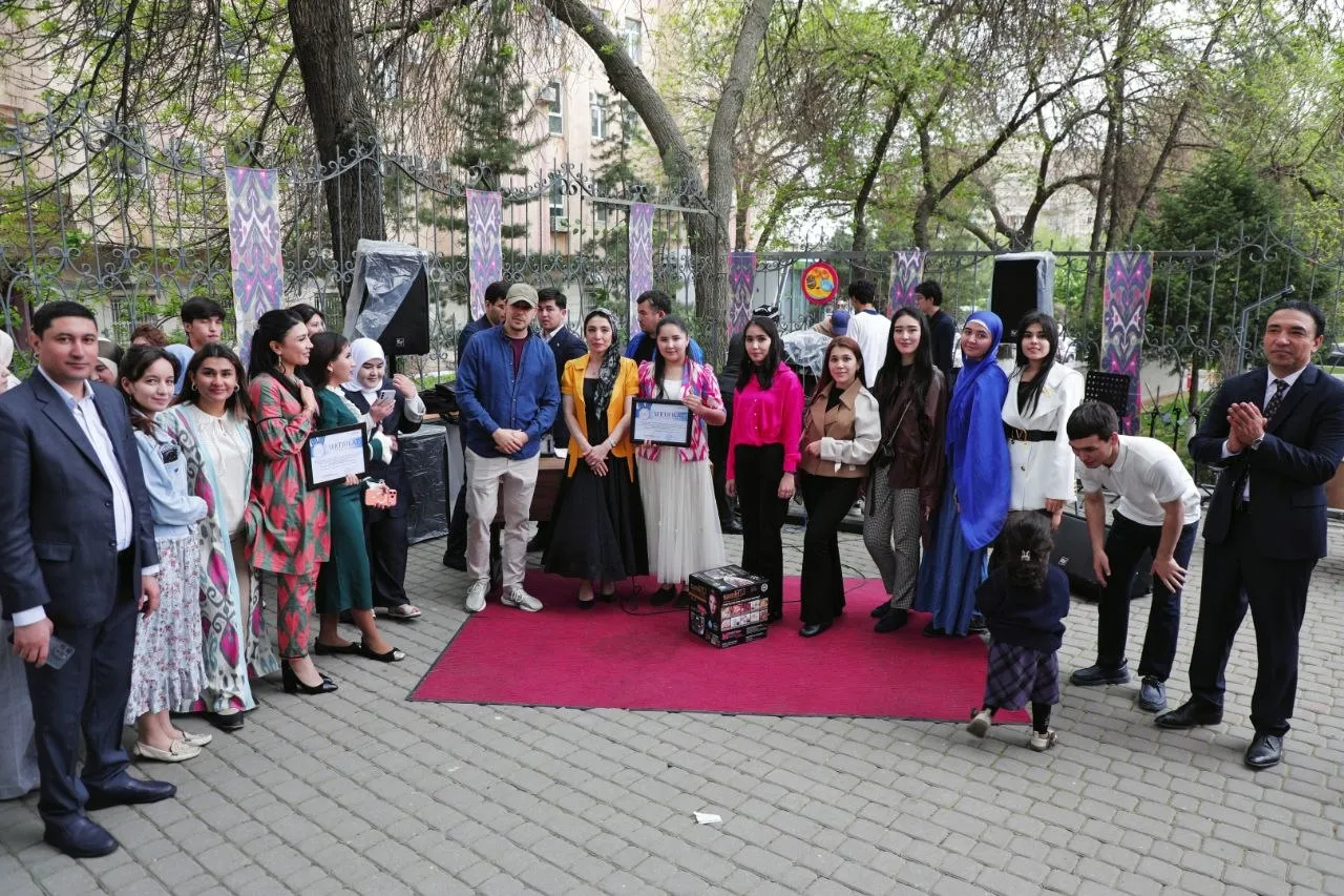 Mamlakatlar paradi: turli xalqlar qadriyatlari — talabalar nigohida